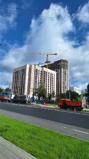 Продолжается строительство нового жилого комплекса на Каховке