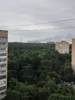 Пожар в автосервисе возле Зеленограда вызвал масштабное задымление