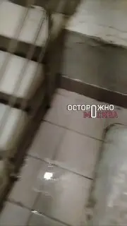 В Марьино затопило подъезд из-за аварии при ремонте