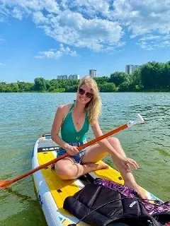 Открытие пунктов аренды сап-серфинга в ЮАО: наслаждайтесь водными развлечениями