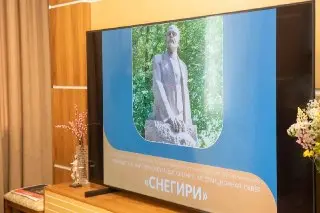 Благоустройство сквера в Снегирях: новые дорожки и освещение