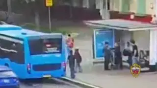 Злоумышленник с удочкой ограбил жертву в Люблино