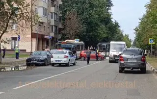 ДТП на улице Мира: перекрыты две полосы, выбирайте объезд