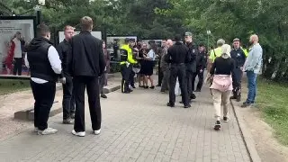 Фотовыставка «Служу закону!» открылась в усадьбе Воронцово
