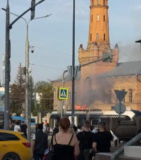 Задымление на крыше трамвая Т1 в Сокольниках: пассажиры в безопасности