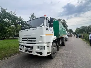 Работы по устранению подтопления на набережной Менделеева продолжаются