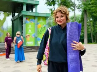 Бесплатное занятие по йоге в парке: укрепление здоровья и духа