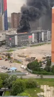Крупный пожар охватил ТЦ «ТераБит» в Красногорске