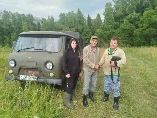 Сотрудники «Русского леса» нашли заблудившихся в лесу