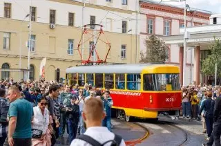 Парад Ретротранспорта в Москве: Погружение в Прошлое