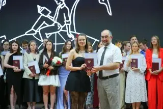 Выпускники ГУ «Дубна» получили дипломы: 30% с отличием
