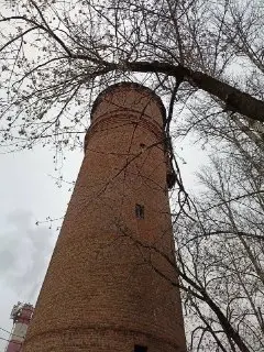 Историческая Водонапорная Башня Железнодорожного: Память Обираловки