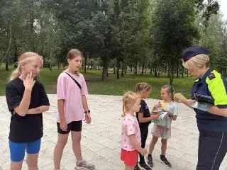 ГИБДД провела акцию в парке Мира ко Дню семьи и любви