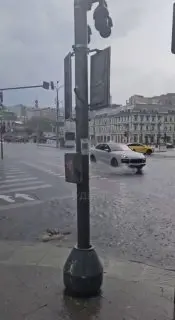 Мощный ливень и град в Москве: последствия непогоды