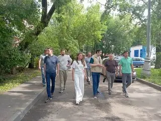 Глава района Вешняки провела субботний обход территории
