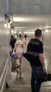 Затопленный переход на станции Крюково парализовал движение