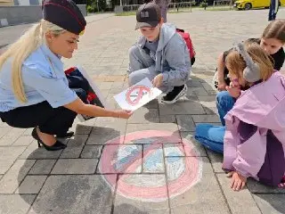 Дети Домодедово учатся безопасности на акции «Я рисую ПДД»