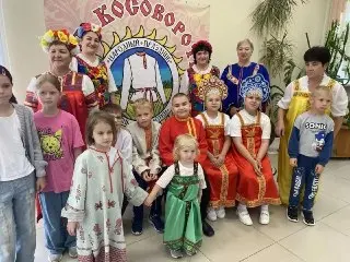 Кремёнки отпраздновали День косоворотки с народными традициями