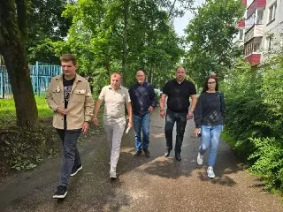 Обход территорий: власти Чехова решают проблемы благоустройства
