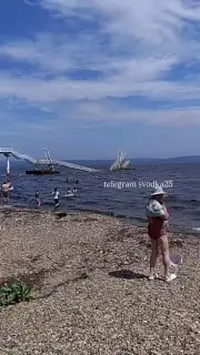 Рухнул мост: дети пострадали при падении в воду