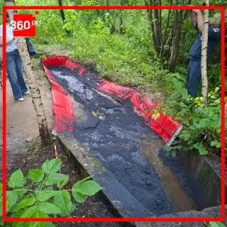 Боновые заграждения установлены на реке Сходня для борьбы с загрязнением