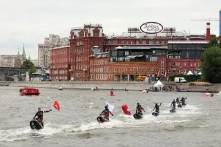 Фестиваль «Две реки» в Москве: Спорт, Концерты и Развлечения