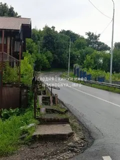 Опасная лестница на Гучковку: жители просят помощи