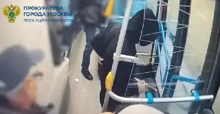 Мужчина ранил пассажира автобуса ножом в Зеленограде