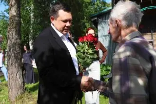 Ветеран Великой Отечественной войны отмечает 100-летний юбилей