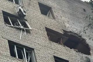 Дети пострадали в результате падения беспилотника на дом