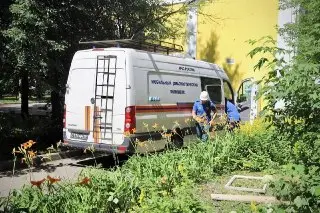 МЧС проверяет безопасность пострадавшего жилого дома после ЧП