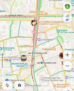 Массовое ДТП на Садовом кольце: три автомобиля столкнулись