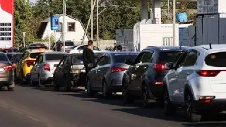 Опоздание на работу из-за очереди на АЗС: профсоюзы назвали причину уважительной
