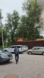 Пожар в Мытищах: очевидцы снимали селфи, пока спасатели боролись с огнем