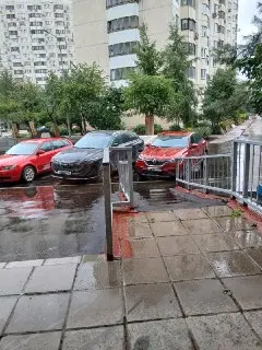 Жители жалуются на неудобный пандус после ремонта