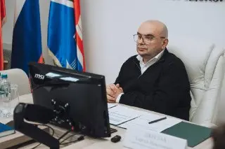 Губернаторский приоритет: Общение с жителями и новые инициативы