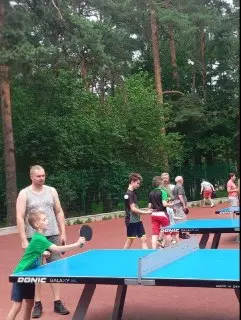 Турниры по настольному теннису в парке: День семьи на площадке