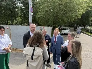 Жители 4-й Новокузьминской обсудили проблемы с властями