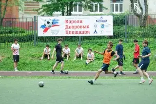 Команда «Огурцы» одержала победу в турнире по мини-футболу