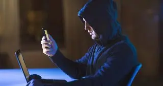 Минцифры объяснили процесс компенсации от телефонных мошенников