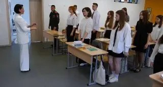 Минпросвещения уточняет правила приема в 10-й класс