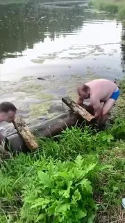 Лавочки из Заветов Ильича вернулись на сушу благодаря местным героям