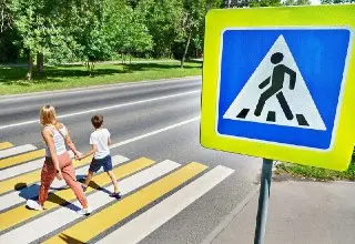 Закрытие пешеходного перехода: Реконструкция остановок началась