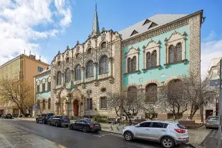 Реставрация исторического здания: новый культурный центр в Москве