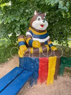 Чиновники ответили на просьбу восстановить окрас скульптуры Кота Матроскина