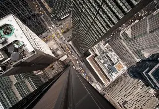 Лифт с пассажирами рухнул в небоскребе Москва-Сити