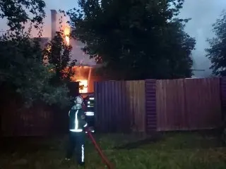Пожар в Долгопрудном: ликвидация возгорания в Шереметьевском
