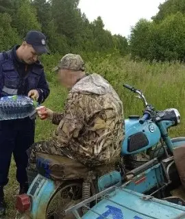 Спасатели нашли заблудившегося 71-летнего мужчину в лесу