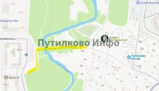 Жители требуют благоустроенный проход к метро в Путилково