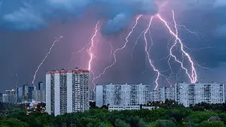 МЧС предупреждает: Гроза и ветер до 15 м/с в Москве!